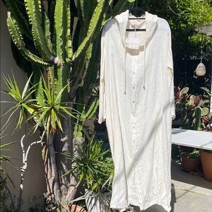 Elegant Cream Women's Italian Cape, coverup